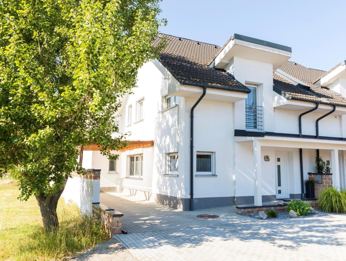 Domizil Illmitz Villa Bagian luar foto